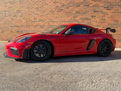 
           
        2025 Porsche 718 Cayman GT4 RS
