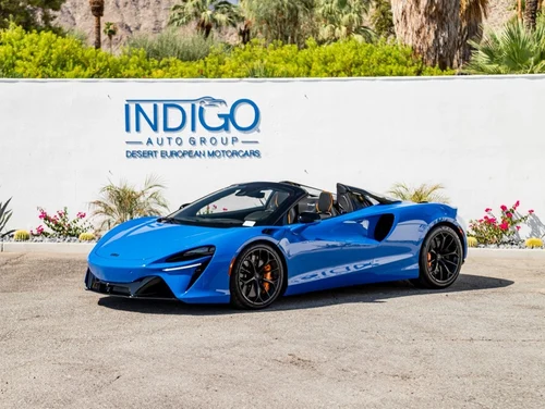 
           New 
        2025 McLaren ARTURA SPIDER