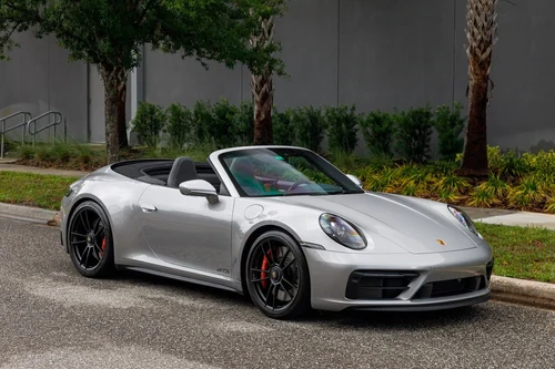 
           
        2022 Porsche 911