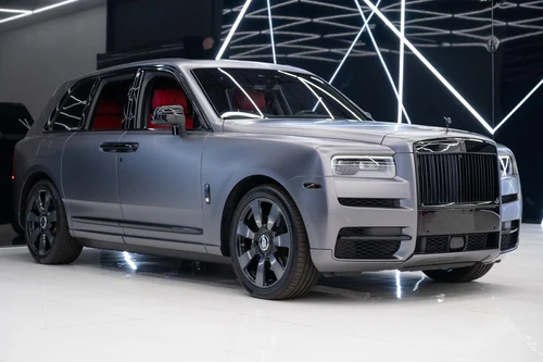 
           
        2022 Rolls-Royce Cullinan Base