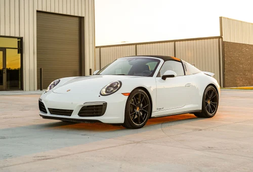 
           
        2017 Porsche 911 Targa 4