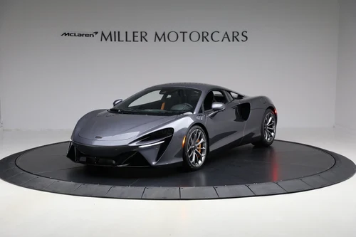 
           New 
        2025 McLaren Artura Vision
