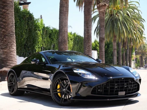 
           New 
        2026 Aston Martin Vantage