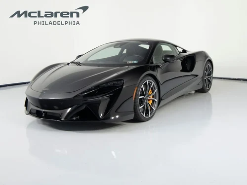 
           New 
        2026 McLaren Artura