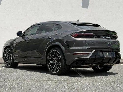 
           
        2025 Lamborghini Urus SE