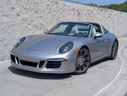 
           
        2016 Porsche 911