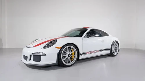 
           
        2016 Porsche 911