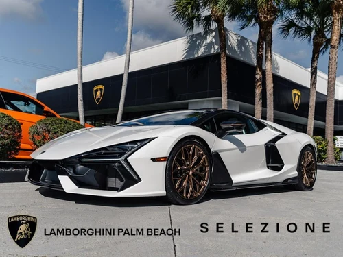
           
        2025 Lamborghini Revuelto