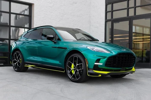 2025 Aston Martin DBX707