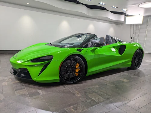 
           
        2025 McLaren Artura Performance