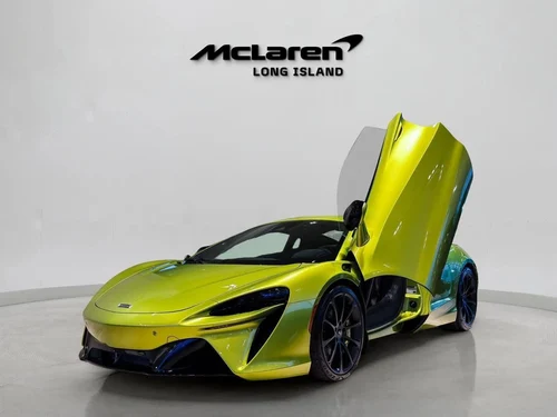 
           New 
        2026 McLaren Artura