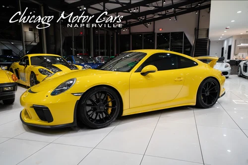 
           
        2018 Porsche 911