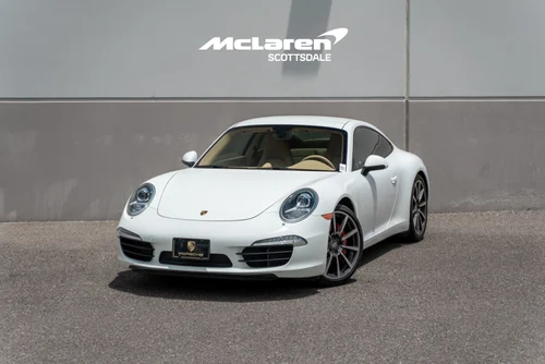 
           
        2013 Porsche 911