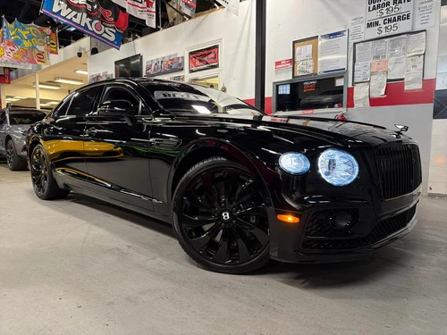 
           
        2022 Bentley Flying Spur