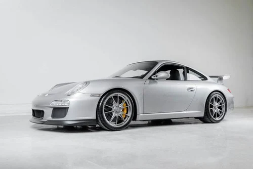 
           
        2010 Porsche 911 GT3