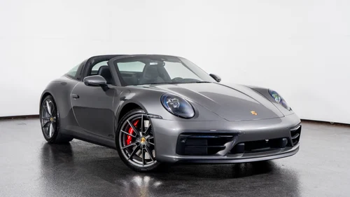 
           
        2022 Porsche 911
