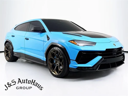 2023 Lamborghini Urus Performante