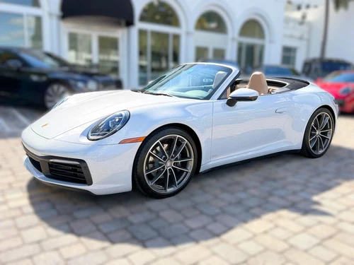 
           
        2024 Porsche 911