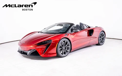
           New 
        2025 McLaren Artura