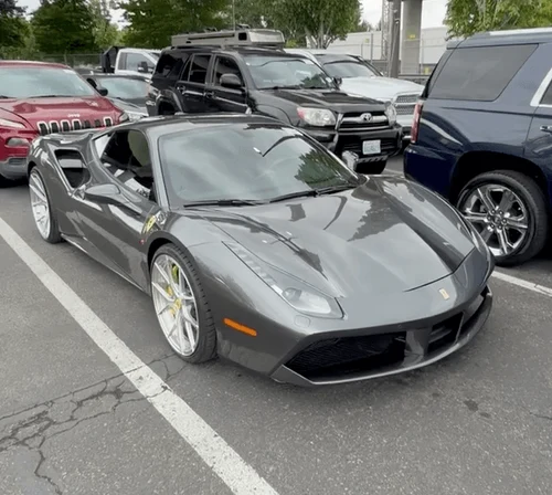 
           
        2017 Ferrari 488 GTB Base