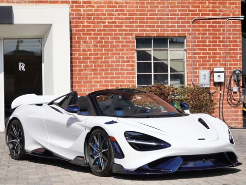 
           
        2022 McLaren 765LT