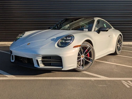 
           New 
        2026 Porsche 911