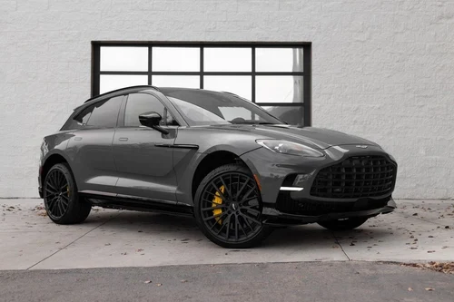 
           New 
        2025 Aston Martin DBX707 707
