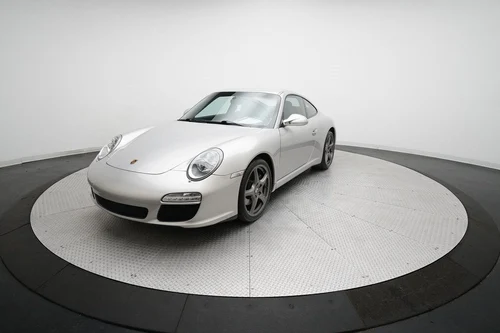 
           
        2010 Porsche 911 Carrera