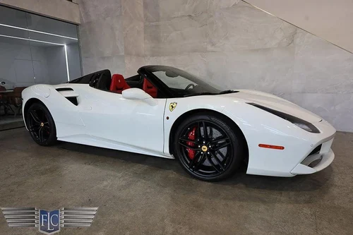 
           
        2018 Ferrari 488 Spider Base