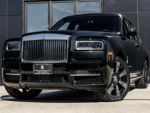 
           
        2023 Rolls-Royce Cullinan Base