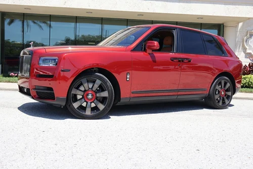 
           
        2019 Rolls-Royce Cullinan Sport Utility