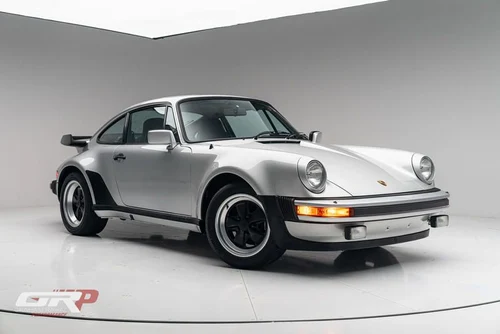 
           
        1979 Porsche 911
