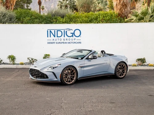 
           New 
        2026 Aston Martin Vantage Roadster