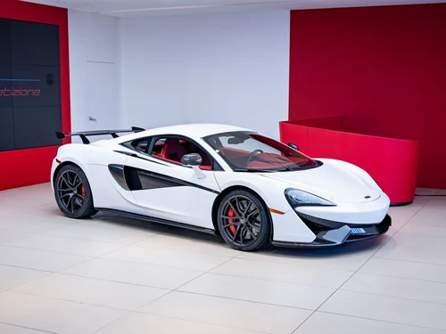 
           
        2016 McLaren 570S Base