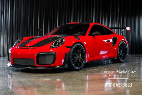 
           
        2018 Porsche 911