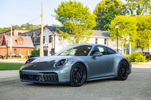 
           
        2025 Porsche 911 Carrera GTS