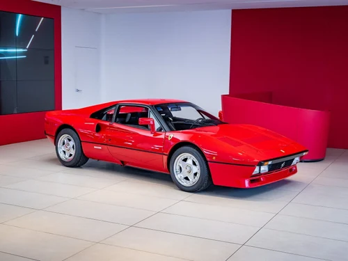 
           
        1985 Ferrari GTO Base