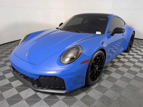 
           
        2025 Porsche 911 Carrera GTS