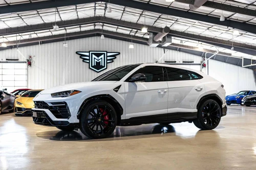 
           
        2022 Lamborghini Urus