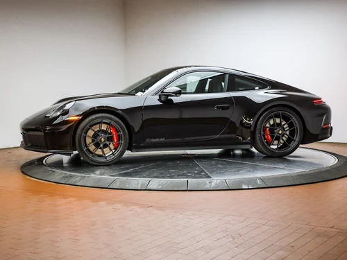 
           New 
        2026 Porsche 911 Carrera 4 GTS