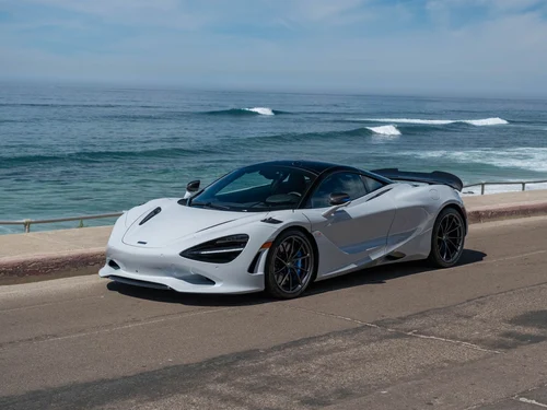 
           New 
        2026 McLaren 750S
