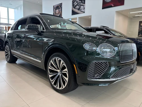 2024 Bentley Bentayga EWB V8