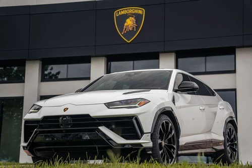 
           
        2024 Lamborghini Urus S