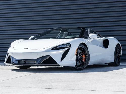 
           New 
        2025 McLaren ARTURA SPIDER