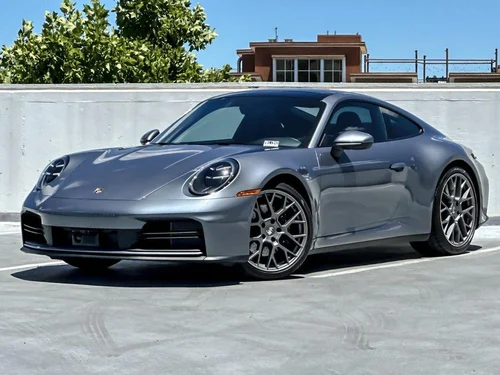 
           
        2025 Porsche 911 Carrera