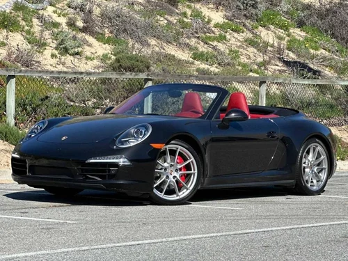 
           
        2014 Porsche 911