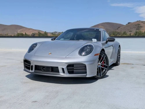 
           New 
        2025 Porsche 911