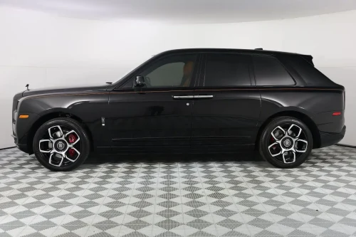 
           
        2023 Rolls-Royce CULLINAN BLACK BADGE