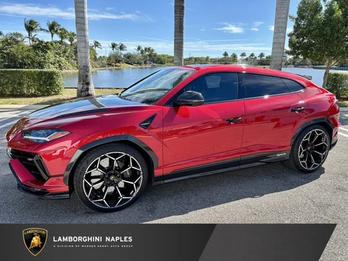 
           
        2024 Lamborghini Urus Performante