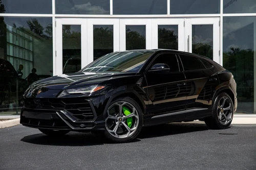 
           
        2022 Lamborghini Urus